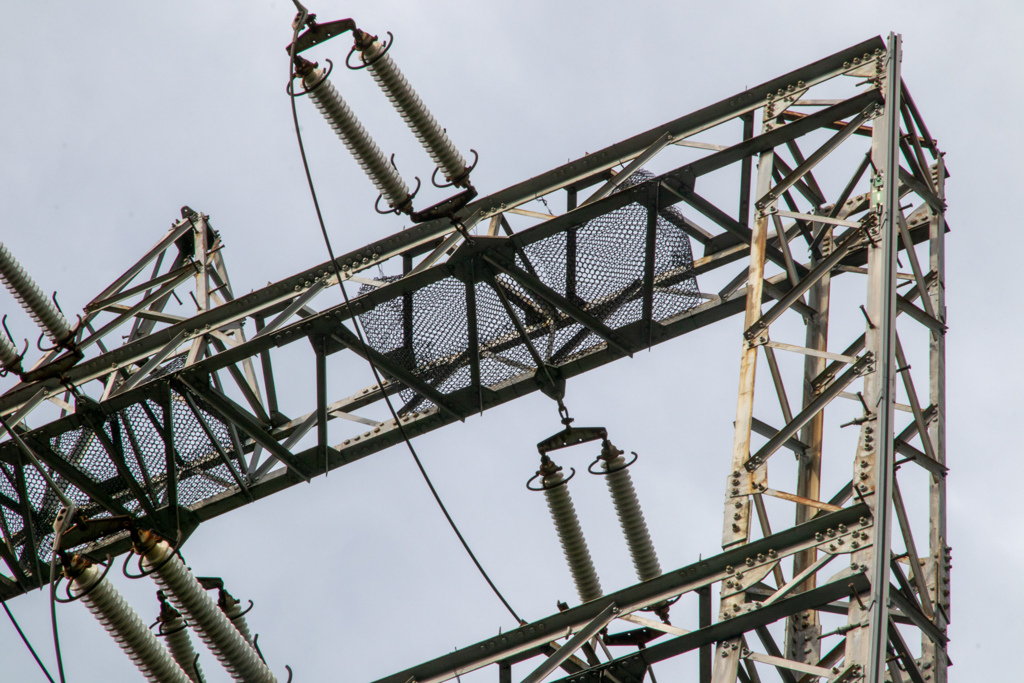 電車の鉄塔