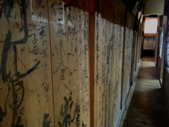楽屋の廊下には…