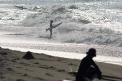 浜辺のシルエット