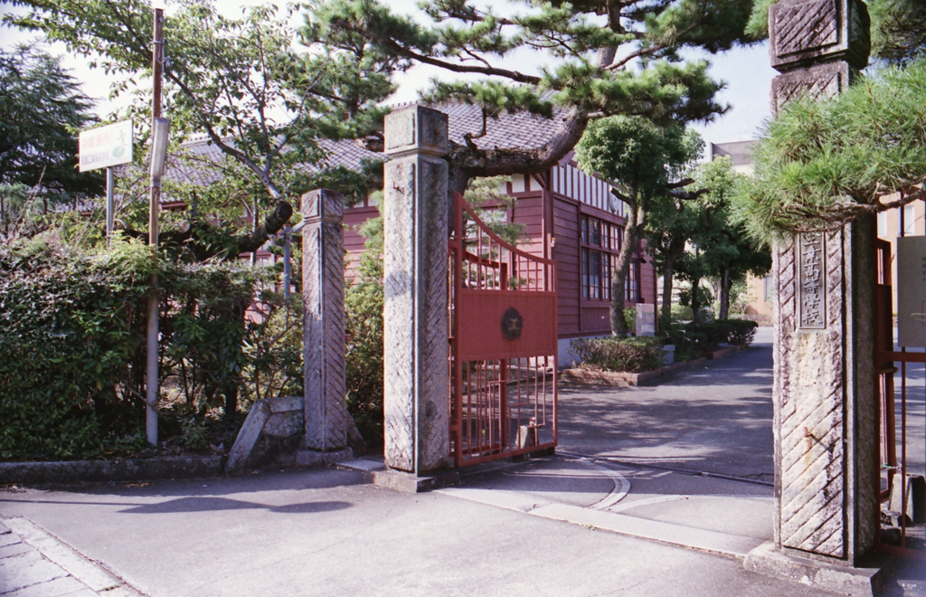 松阪工業高校の赤壁校舎