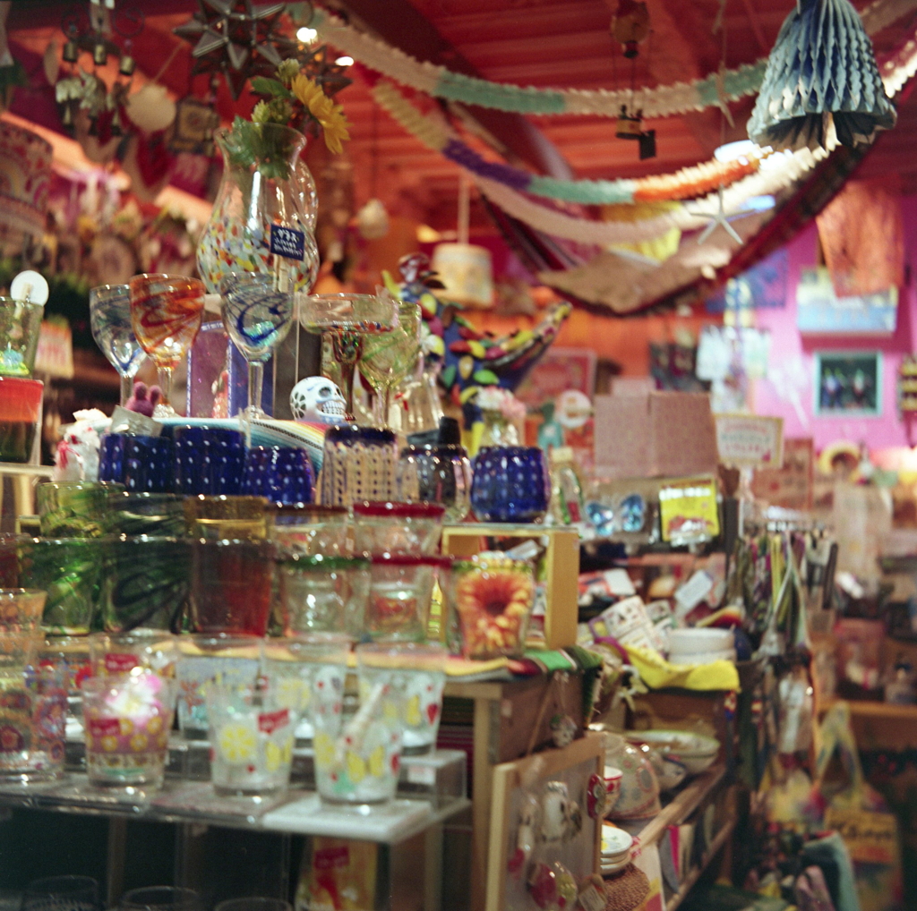 カラフルな店内
