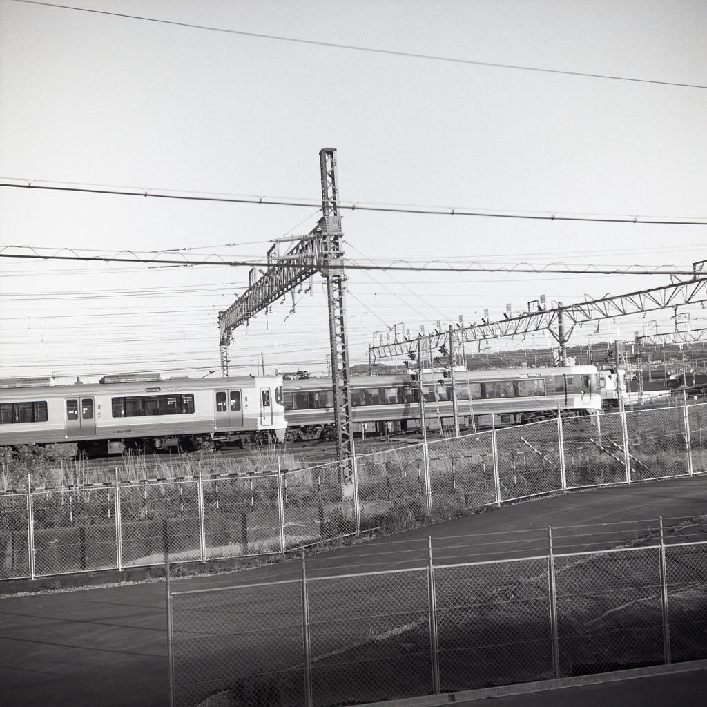 神領保線区に待機する電車