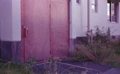 閉ざされた団地