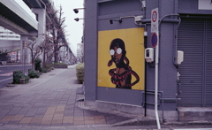 白壁町の街角には…