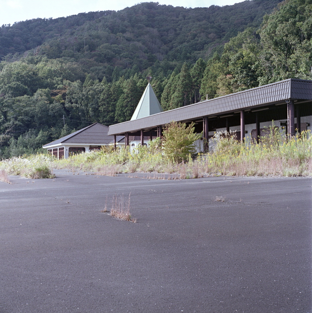 琵琶湖の廃墟