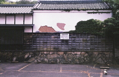 剝れた漆喰