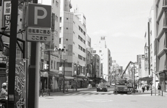 駅裏のビル群