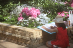 少女の眼差しを受け輝く花々 少女の眼差しを受け輝く花々