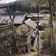 窯垣の小径（かまがきのこみち）を歩く