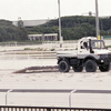レース後の整備車両発進！