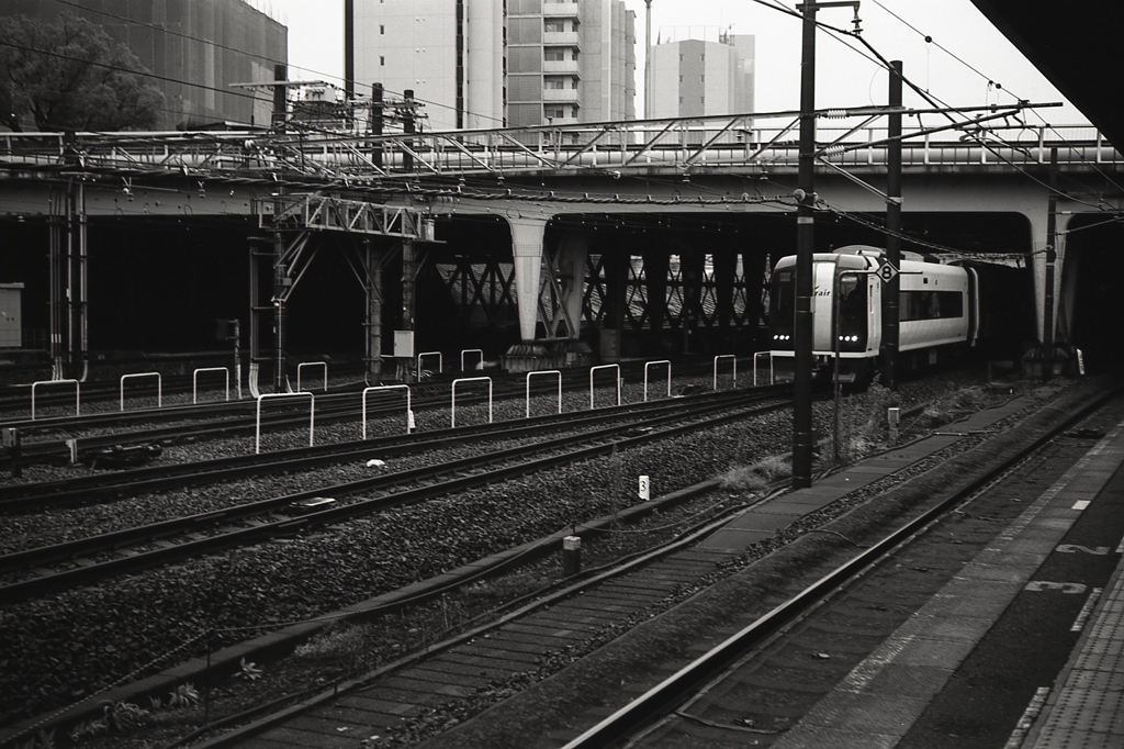 雨の金山総合駅Ⅱ　～お見流しフォト（苦笑