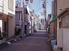 横道にも飲み屋さんが…