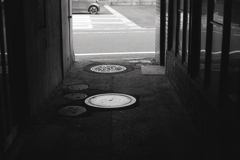 民地内マンホール