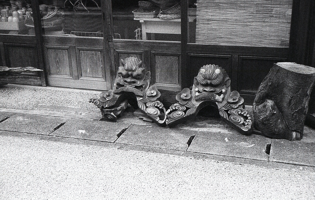 店先の鬼瓦