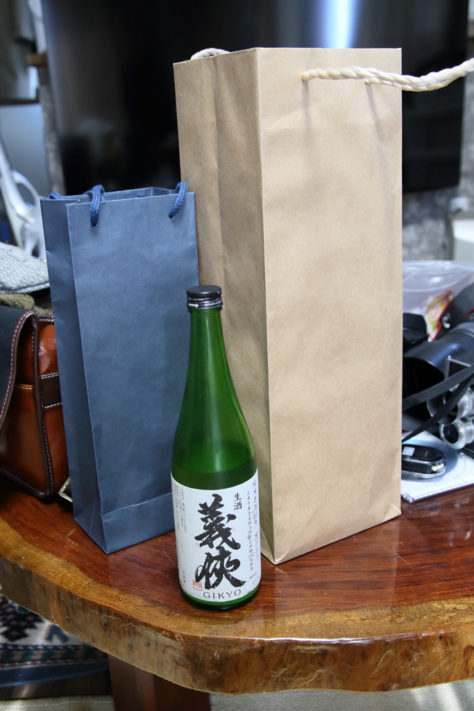 『義　侠』　滓（おり）がらみ
