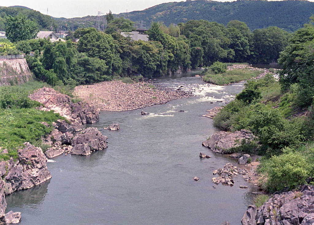 鹿乗橋から玉野川上流風景