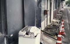 取り残された二槽洗濯機 