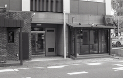 市役所前の廃業店舗