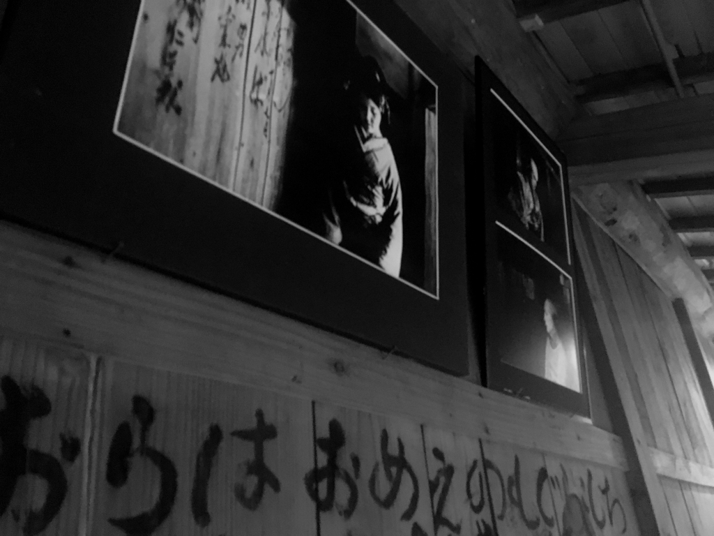 そしてモノクロ写真が…