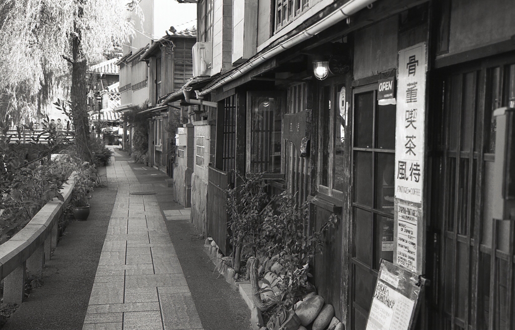 ペリーロードの骨董喫茶