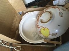 今度は新品の土鍋