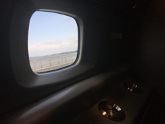 喫煙ルームから、ここは浜名湖か？