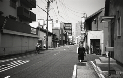 托鉢の尼さんが歩く町　～旧・大松商店街