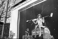 破れても素敵なコンテナだね。