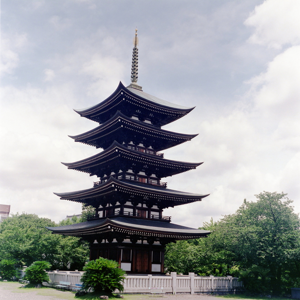 日泰寺五重塔