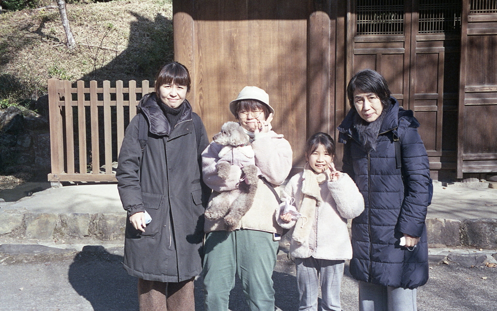 女系家族の家族写真