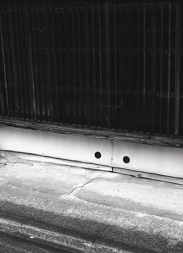 露出失敗だが「格子窓のアングル」（苦笑