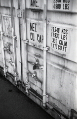 リサイクルショップでコンテナ