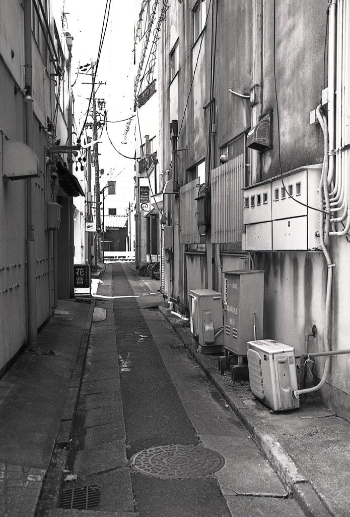 歓楽街の横路地