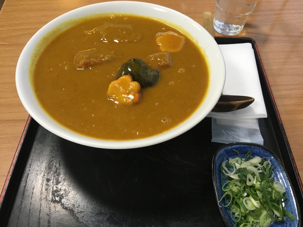 お勧めのカレーうどんでした。