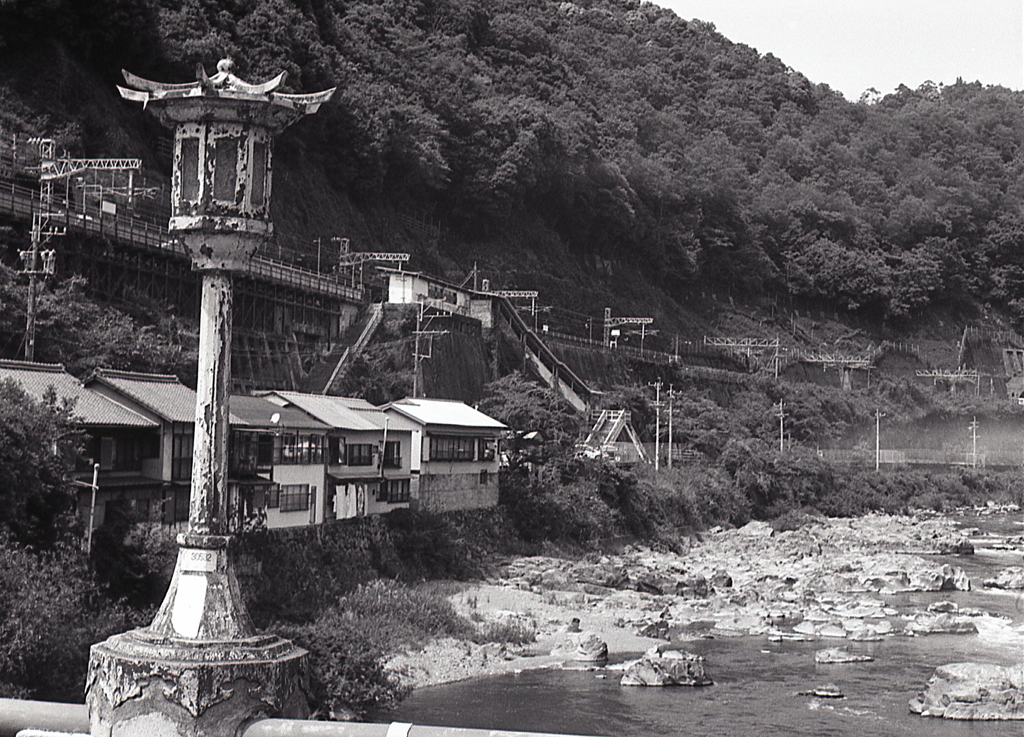 城嶺橋の常夜灯