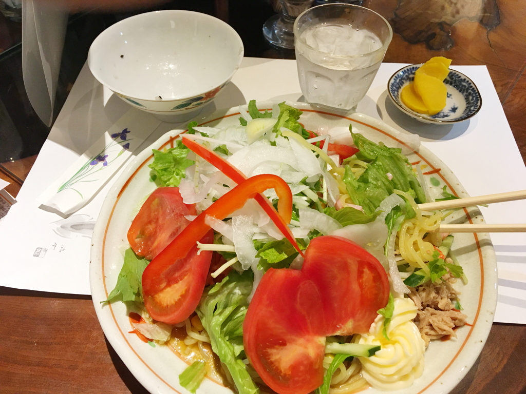 サラダ冷麺
