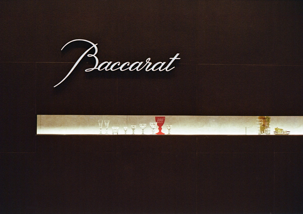 バカラのグラスで…って硝子コップがいいですね。（苦笑