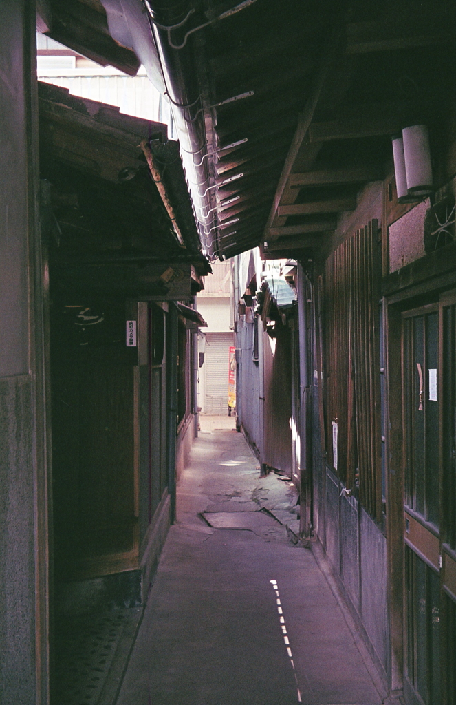 商店街の細路地Ⅲ　～３５ｍｍカラーネガ