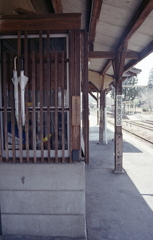 明智方面岩村駅ホーム