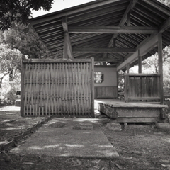 竹垣の東屋