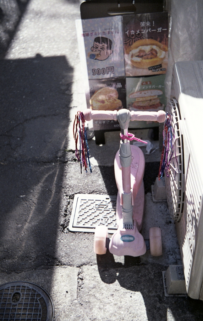 ピンクの三輪車