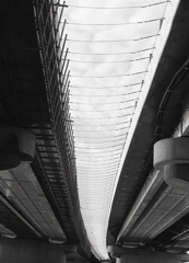 右は大阪左は東京