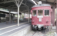 昔色の赤い電車