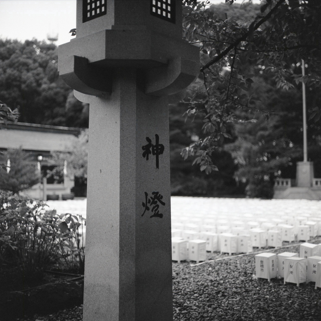 神燈の石灯篭