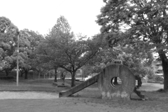 古墳公園の和同開珎のすべり台