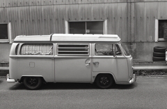 レトロなデザインは目を引く魅力がある。