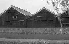 半田運河の三角屋根