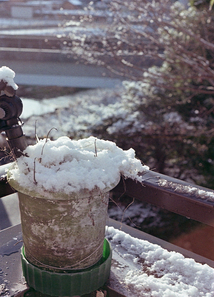 小さな積雪