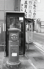 定番の赤いポスト