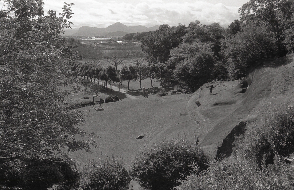 柏谷横穴群山頂から函南の風景